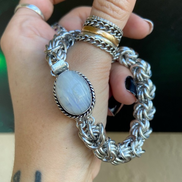 Maille white moonstone bracelet . Silver handcrafted links genuine gemstone - Picture 14 of 15